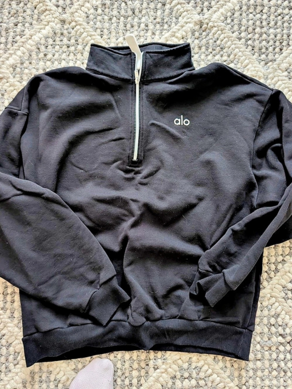 Alo Black Quarter-Zip Sweatshirt Size Medium